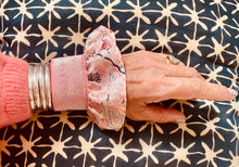 Charger l'image dans la galerie, Les Soyeuses